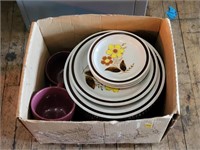 VTG Stoneware Flower Plates & More