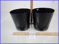 BLACK  PLASTIC 8" ROUND POTS - 2 QTY