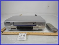 PANASONIC VCR-WORKS GOOD- HAS REMOTE