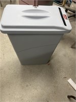 Commercial product paper trash can has keys