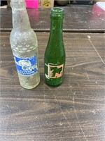 Suncrest and 7-Up glass bottles