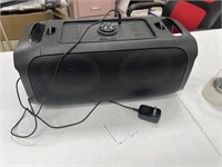 Pyle speaker