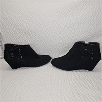 NEW Andiamo Ankle Cut  Lace Up Wedge Boots 9.5