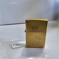 Vintage Gold Tone Wind Proof Zippo Lighter