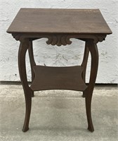 (AG) Vintage 2-Tiered Wooden Accent Table