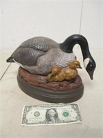 Duck w/ Ducklings Figure Statue - Holland Mold