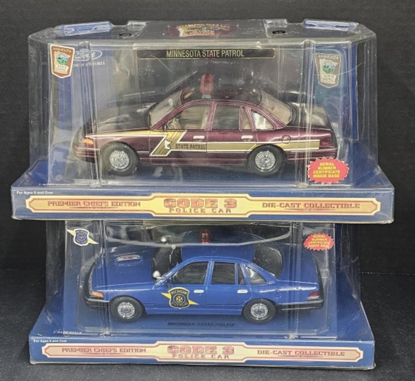 (AH) Two 1/24th Scale, Die-Cast 90s Crown