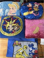 Lot of 5 Pillows
