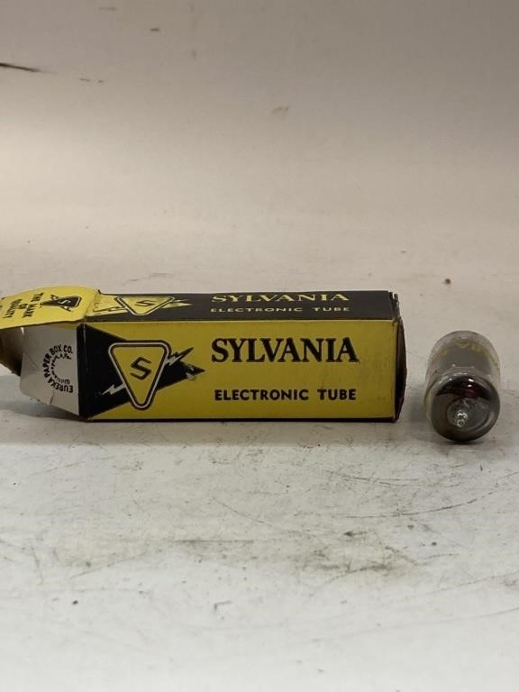 Sylvania Electronic Vacuum Tube 12BEG