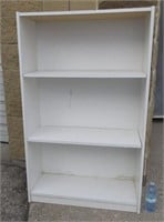 Bookcase w/ 2 Adjustable Shelves