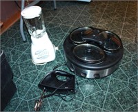 3 - Small Kitchen Appliances   (Oster)