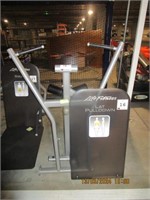 Life Fitness Lat Pull Down exercise machine