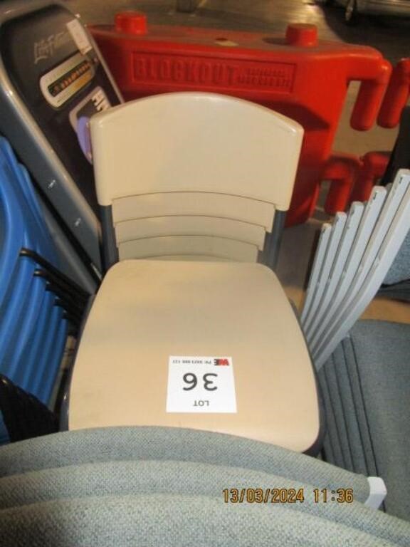 5 x Beige plastic moulded students chairs