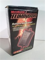 Motomaster Battery Maintainer Powers On
