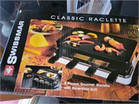 8 person Gourmet Raclette with reversible grill
