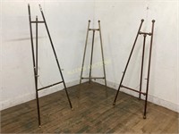 3 PICTURE EASELS