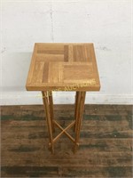 WOODEN ACCENT STAND