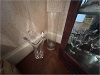 LARGE GLASS VASE AND UMBRELLA STAND