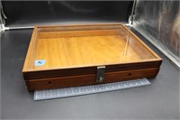 17"x21" Wood Locking Display Case, Table Top