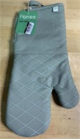 Oven Mitt Sage Green - Figmint