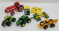 1/64 Ertl John Deere Tractor, Planter, Log