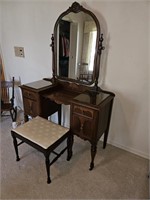 Mahogany Ornate Vanity 4 Drawers,Mirror & Bench