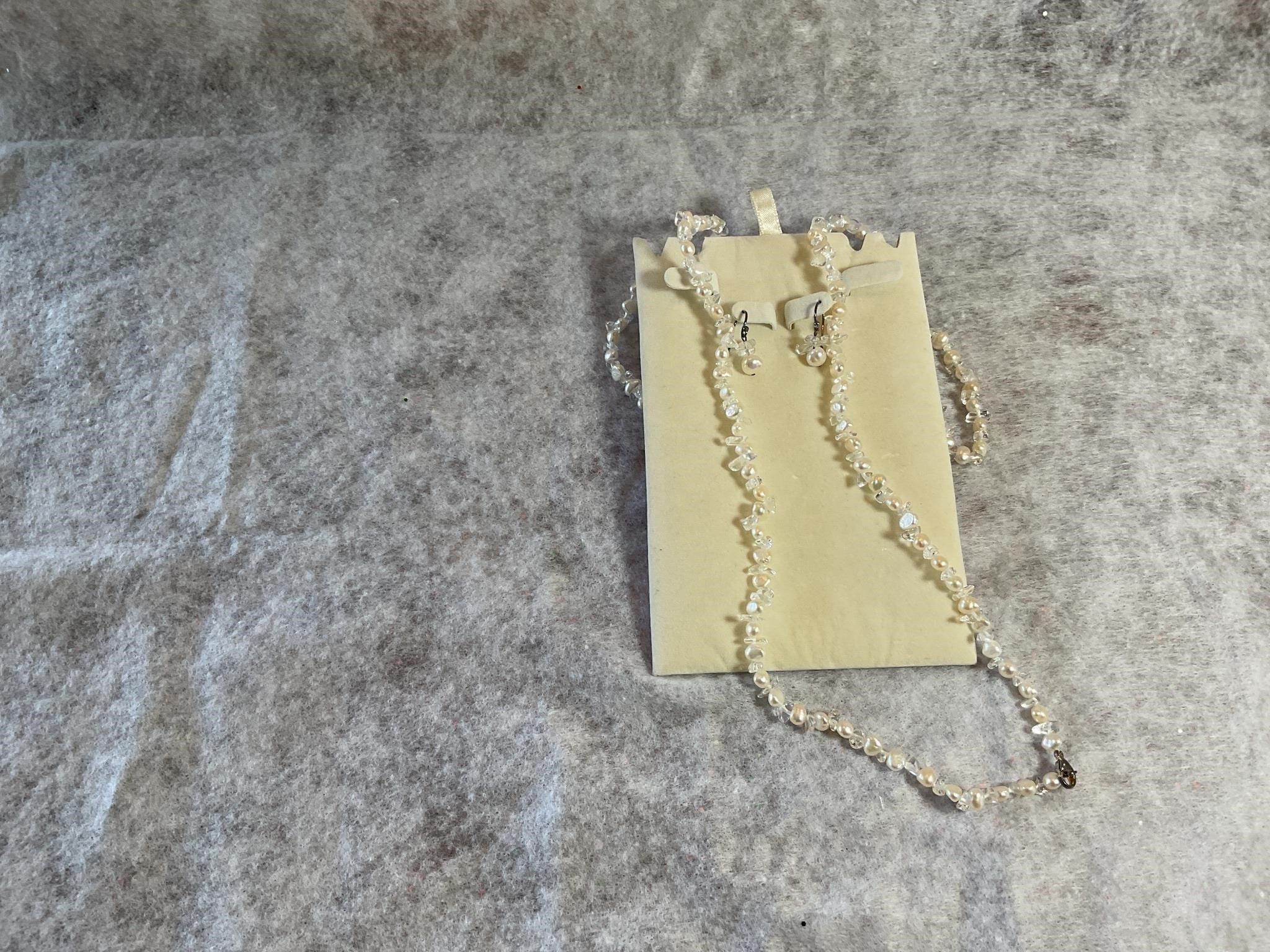 Cold Water Creek necklace & Earring set