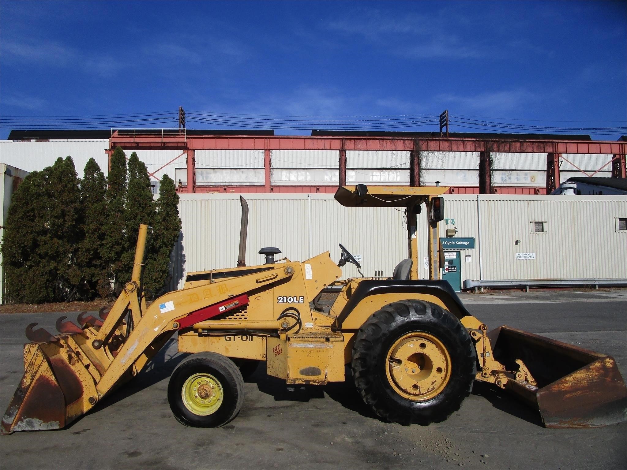 John Deere 210LE Backhoe