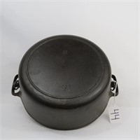 GRISWOLD IRON MOUNTAIN #8 DUTCH OVEN W/ HEAT RING