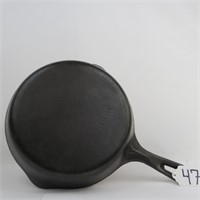 UNMARKED WAGNER #6 9" CAST IRON SKILLET (S)
