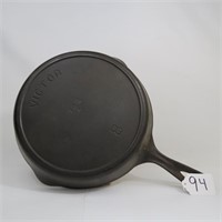 GRISWOLD VICTOR #8 CAST IRON SKILLET W/ HEAT RING