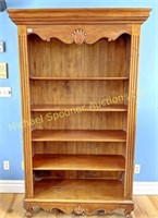 MAHOGANY LOUIS STYLE OPEN BOOKCASE