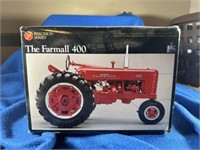 Ertl Farmall 400 Tractor