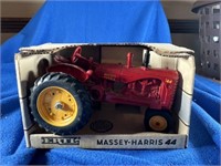 Ertl Massey-Harris 44 Tractor