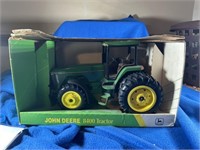 Ertl John Deere 8400 Tractor