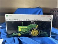 Ertl JD 720 Tractor
