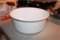 Corningware Dish  (2.5 quarts)