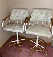 2 BAR TOP SWIVEL CUSHIONED CHAIRS