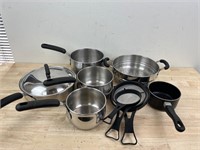 Lot of pots and pans - Meyer Bella Cuisine