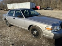 2010 FORD CROWN VIC-UNKNOWN MILES-SEE MORE