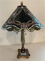 Decorator Timeless Serenity Stain Glass Lamp