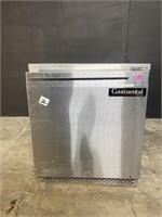 Continental undercounter freezer