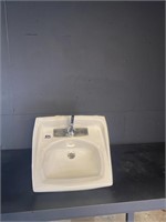 White porcelain sink