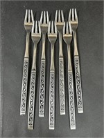 Oneida Stainless Steel Fork Set