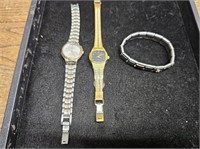 LADIES Lorus & Acuci Wrist Watches +Link Braclet