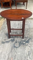 Oval Mahogany Lamp Table