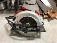 PAIR OF CIRCULAR SAWS