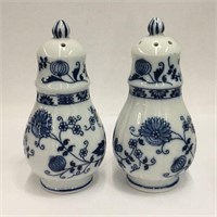 Pair Of Vienna Woods Blue Decorated China Shakers