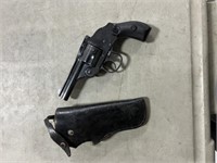 H & R .38 SMITH & WESSON REV AND HOLSTER