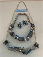 Blue stone/glass necklaces & vintage earrings